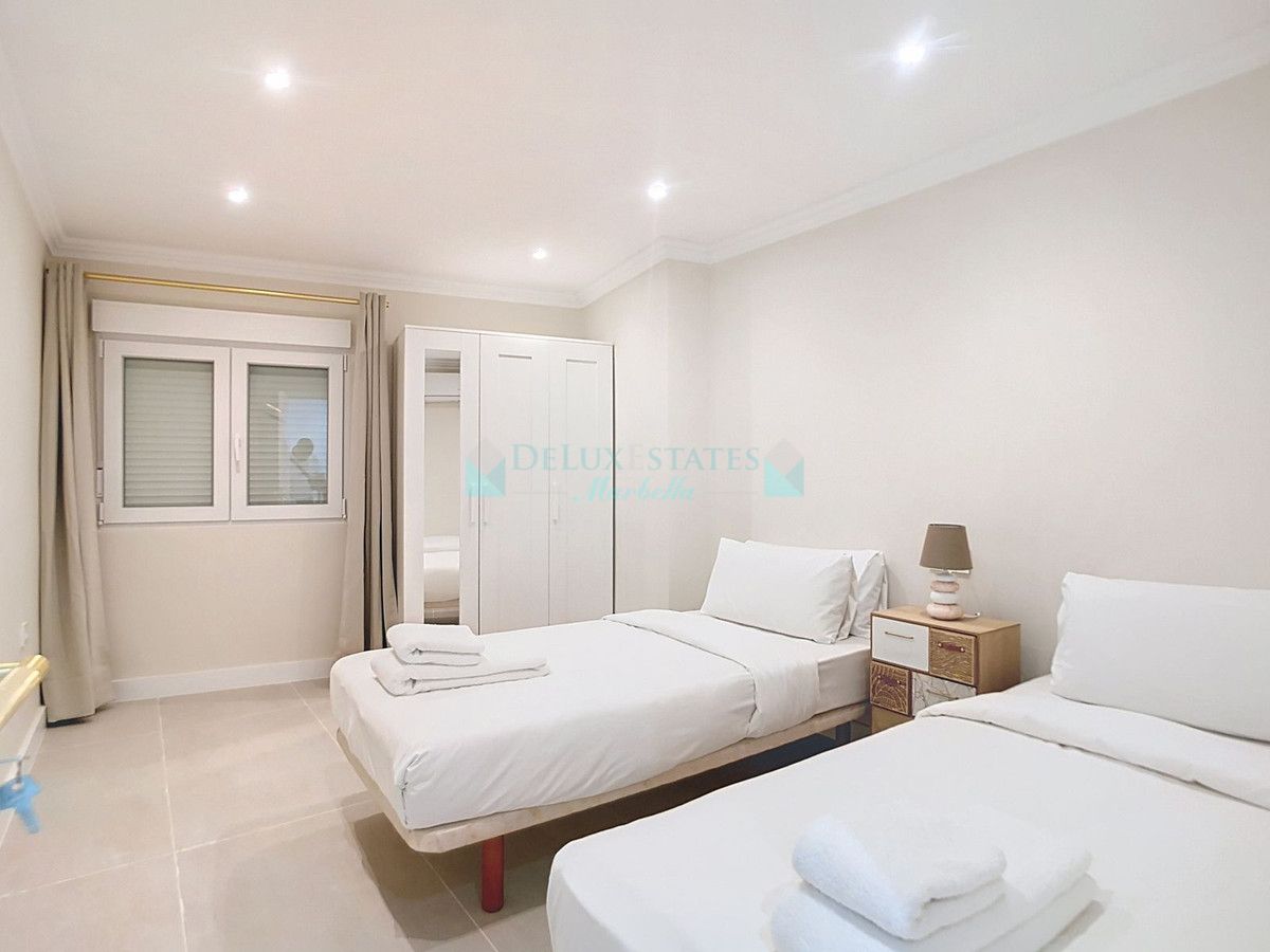 Apartamento en venta en Estepona