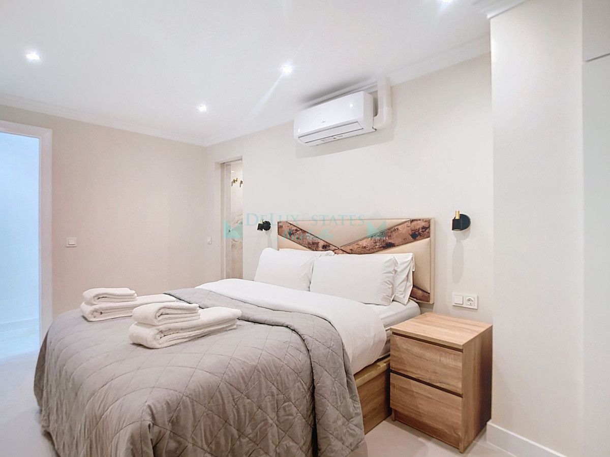 Apartamento en venta en Estepona