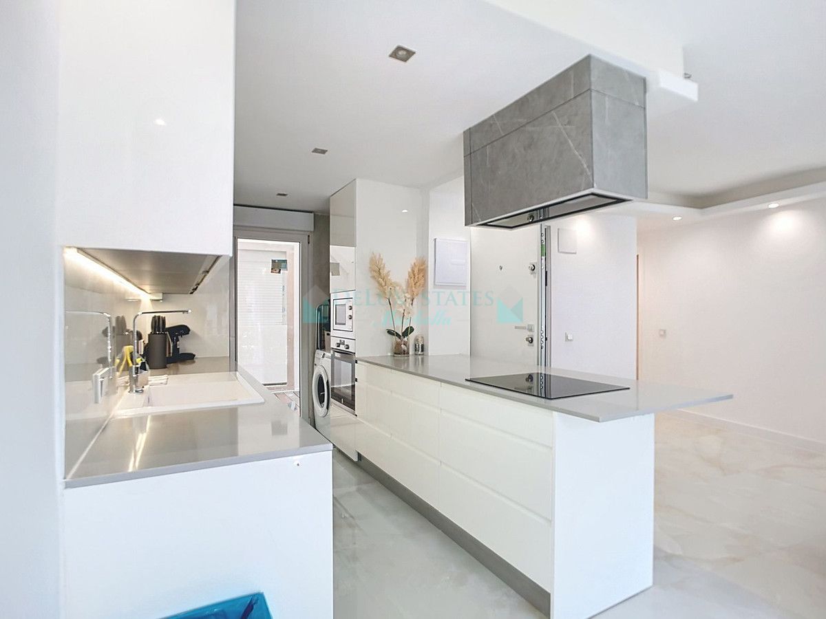 Apartamento en venta en Estepona