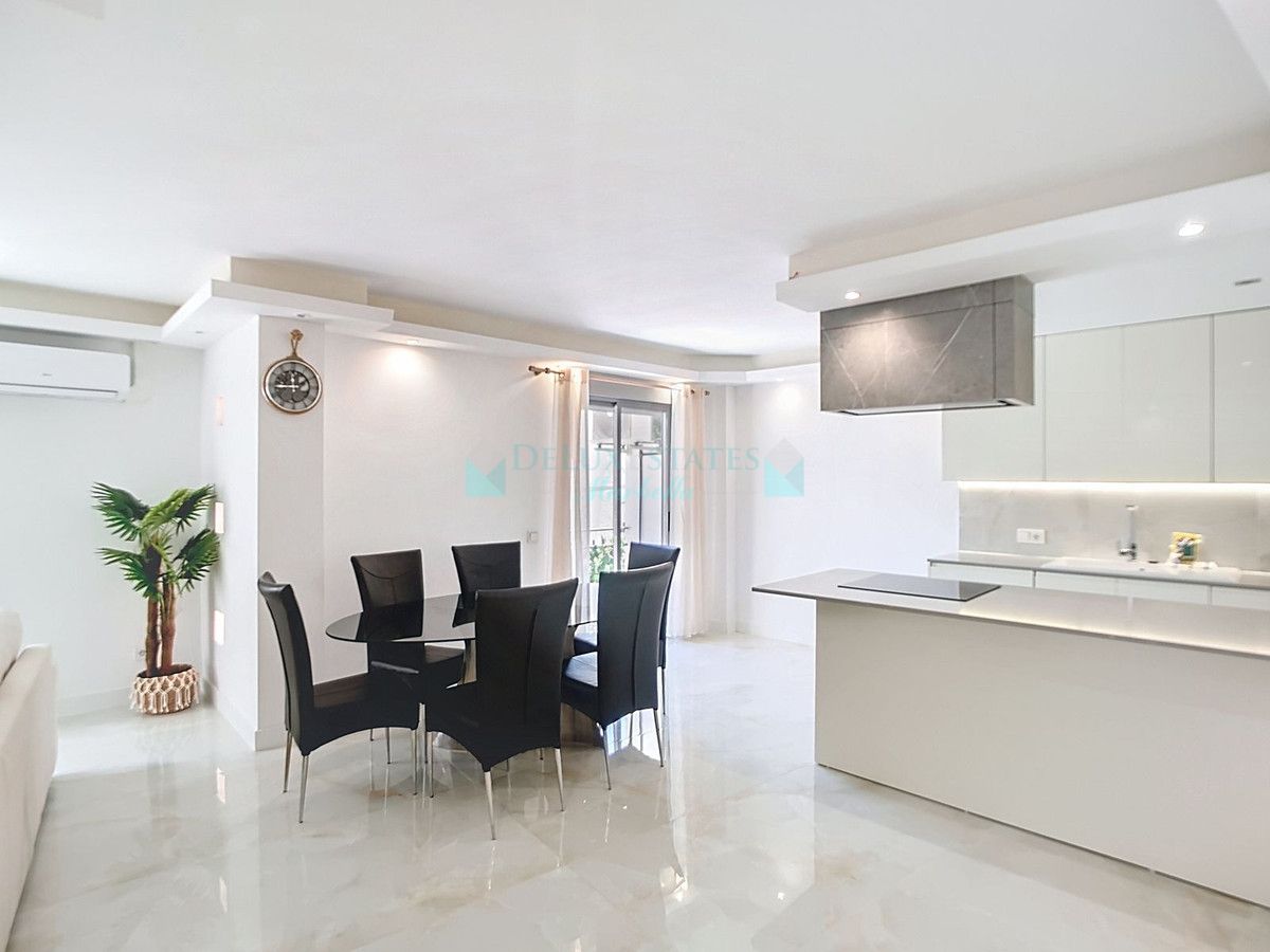 Apartamento en venta en Estepona