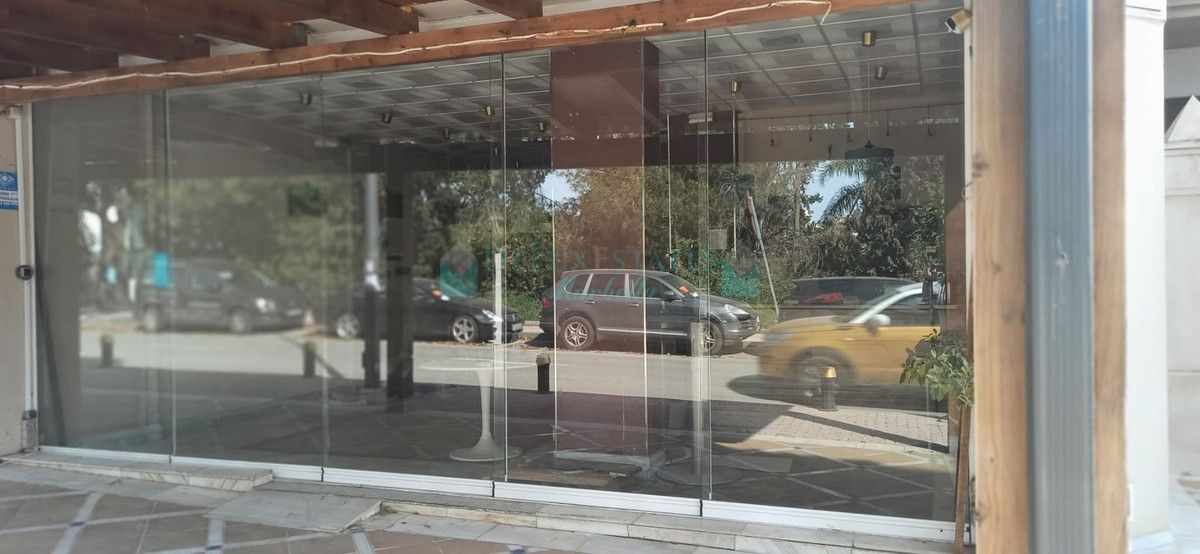 Shopping Centre for sale in Aloha, Nueva Andalucia