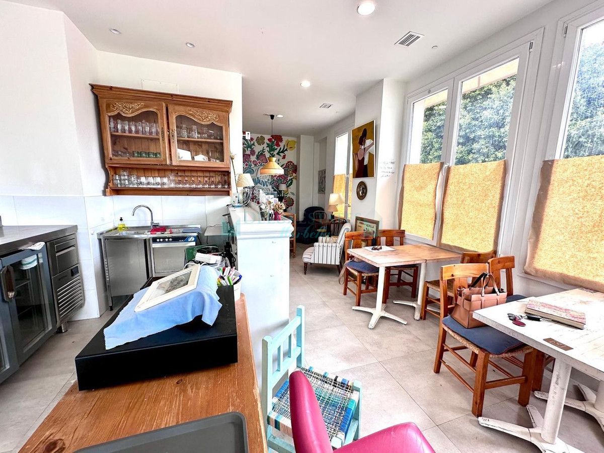 Restaurant for sale in Nueva Andalucia