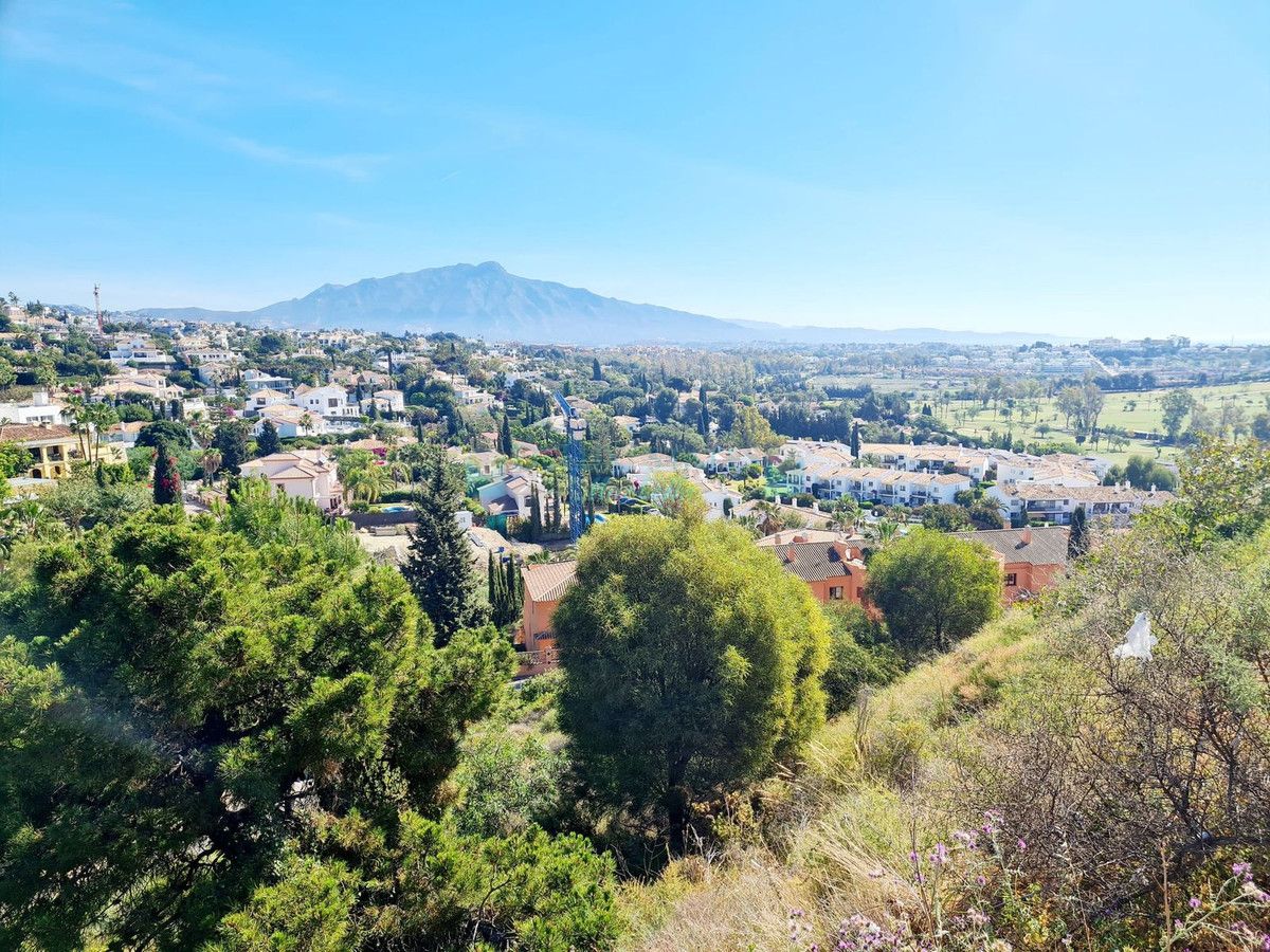 Residential Plot for sale in Benahavis