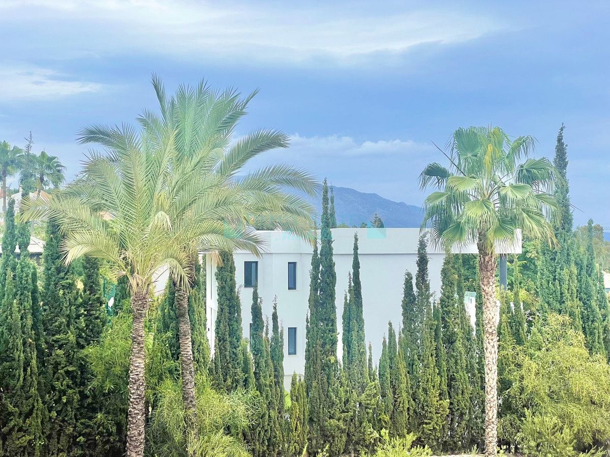 Apartment for sale in Benahavis