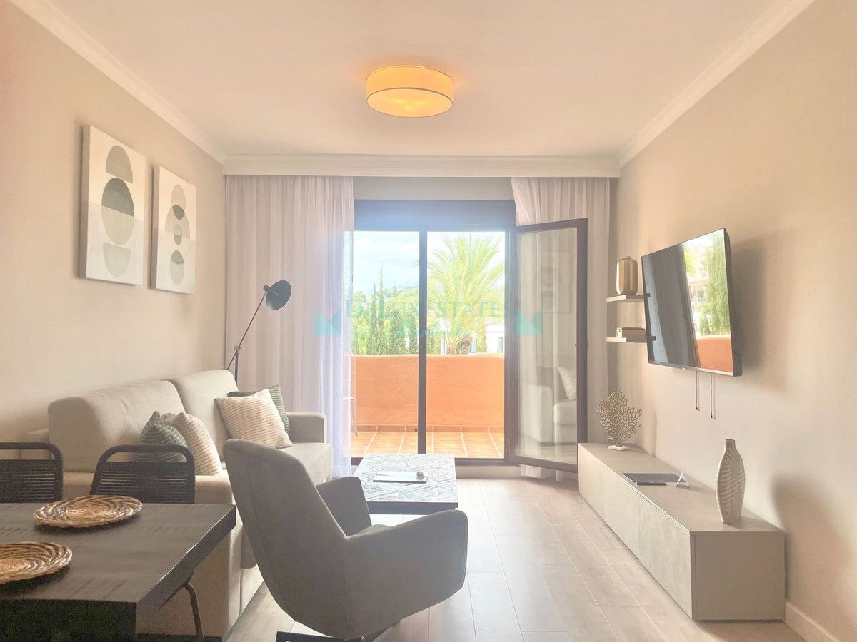 Apartment for sale in Benahavis