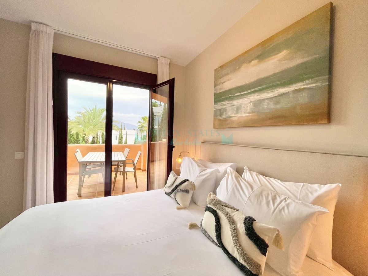 Apartment for sale in Benahavis