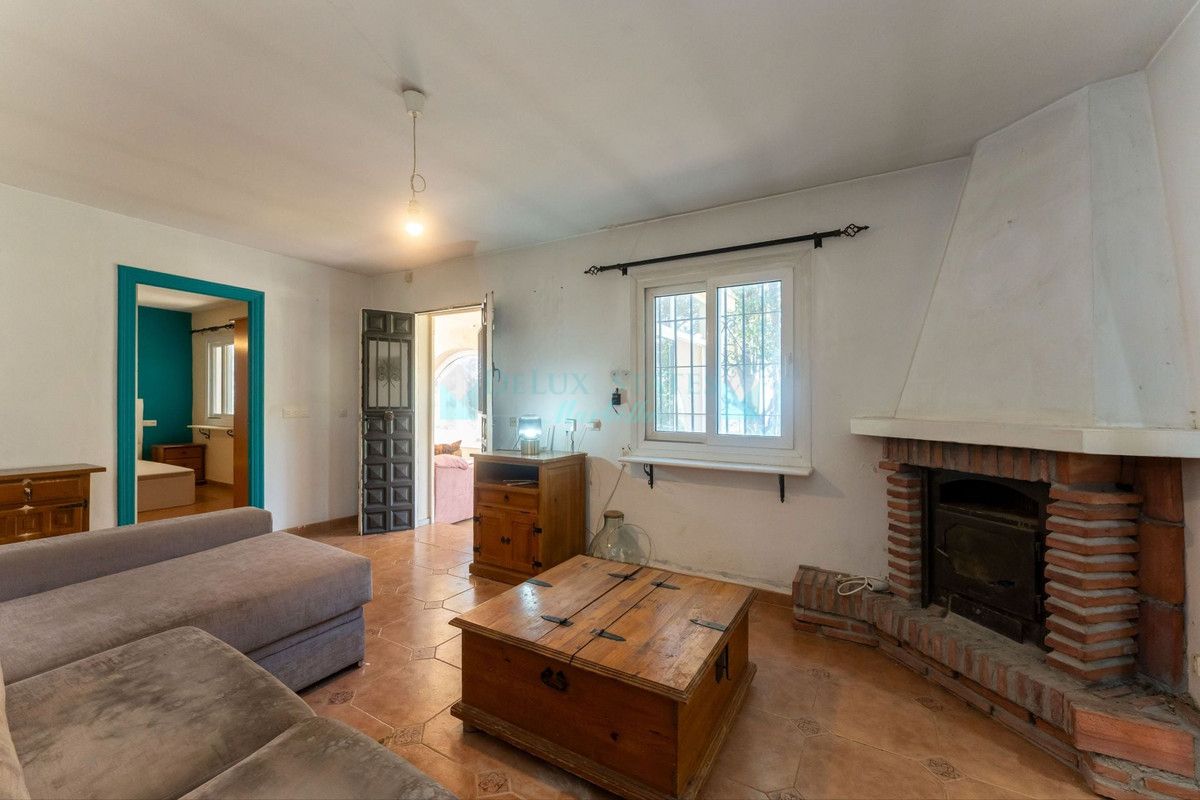 Finca for sale in Ojen