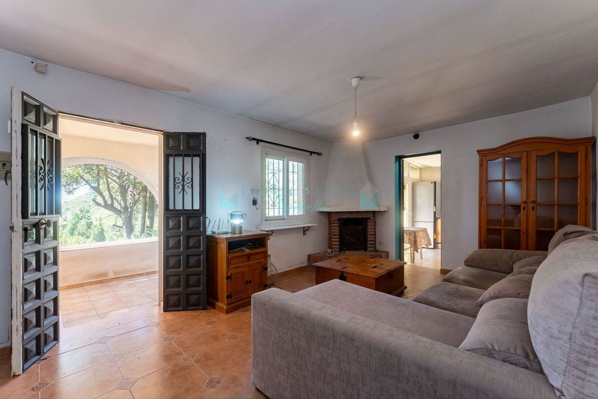 Finca for sale in Ojen