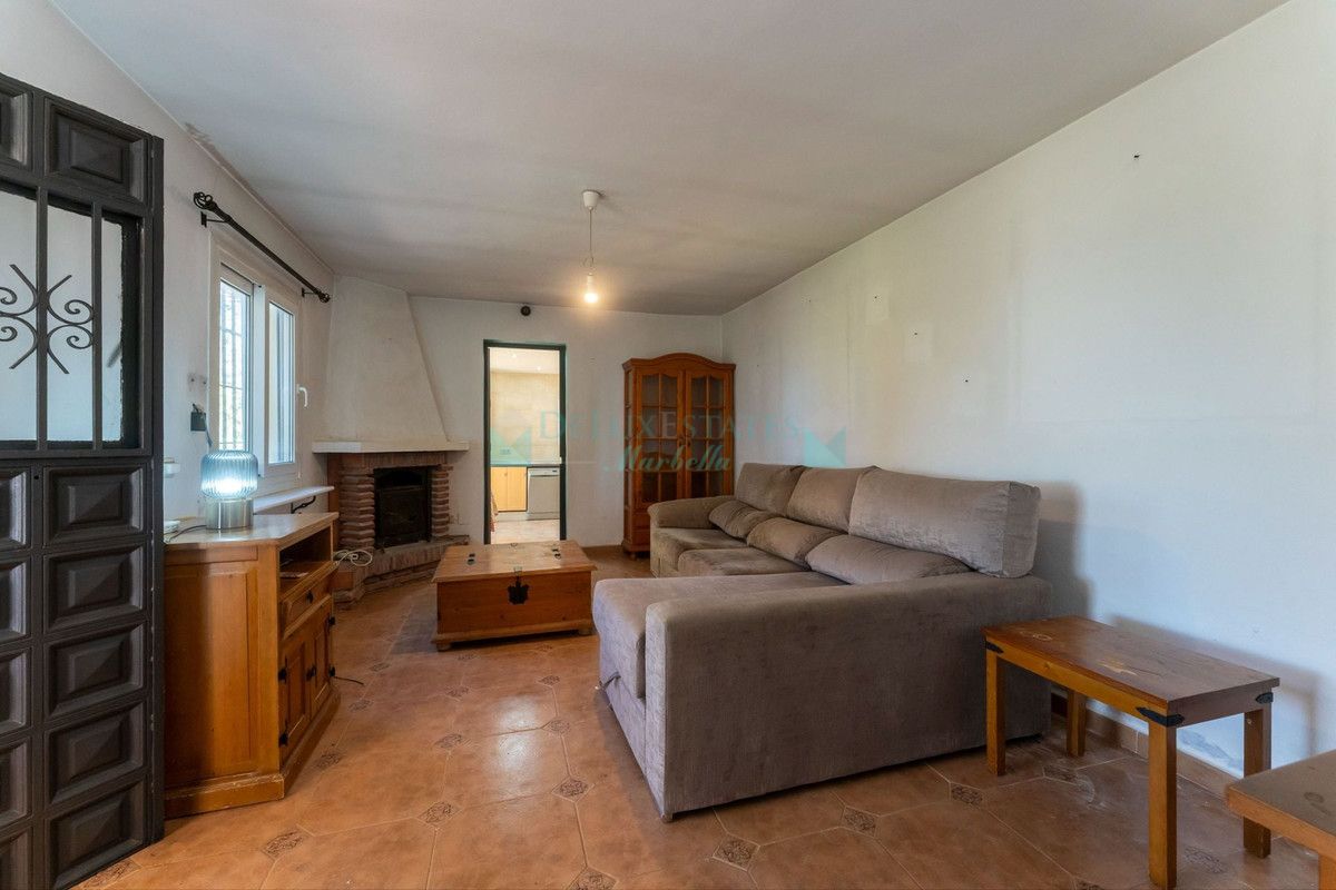 Finca for sale in Ojen