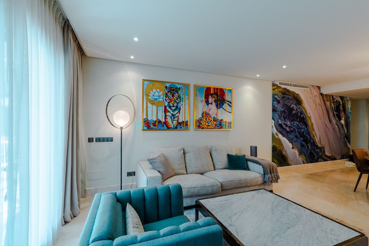 Apartamento en venta en Estepona