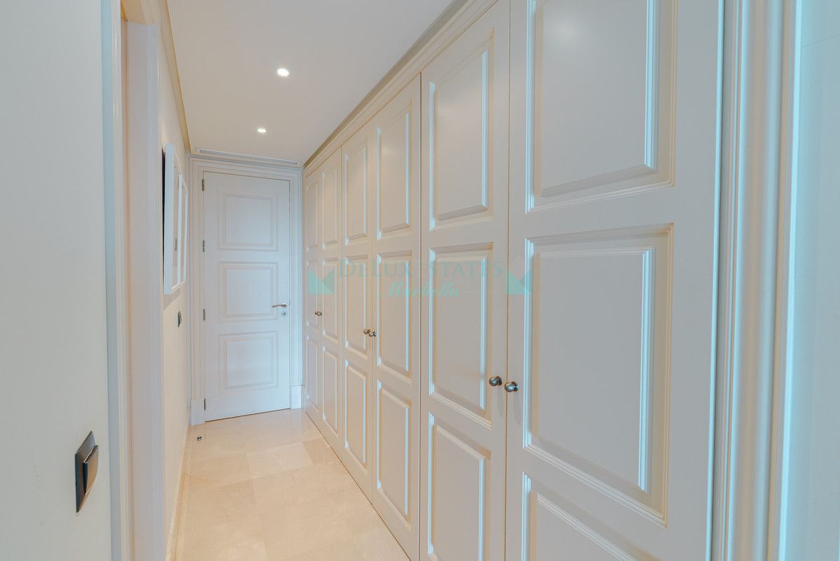 Apartamento en venta en Estepona