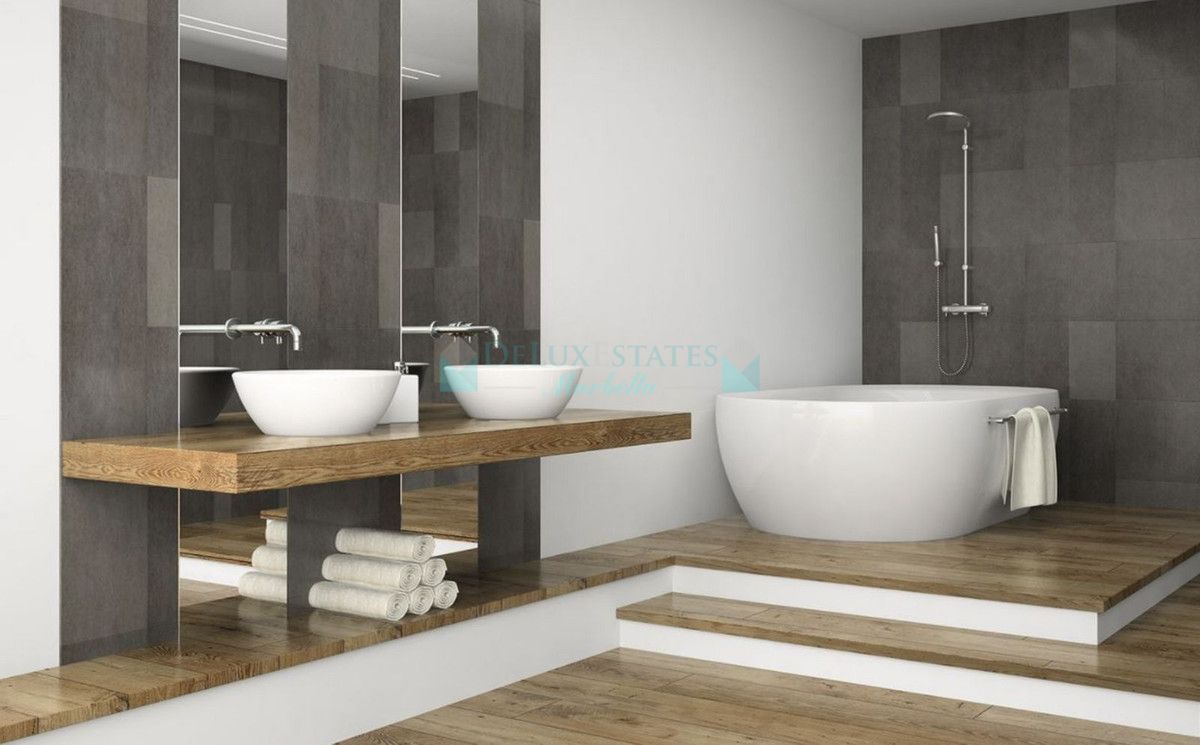 Villa for sale in Estepona