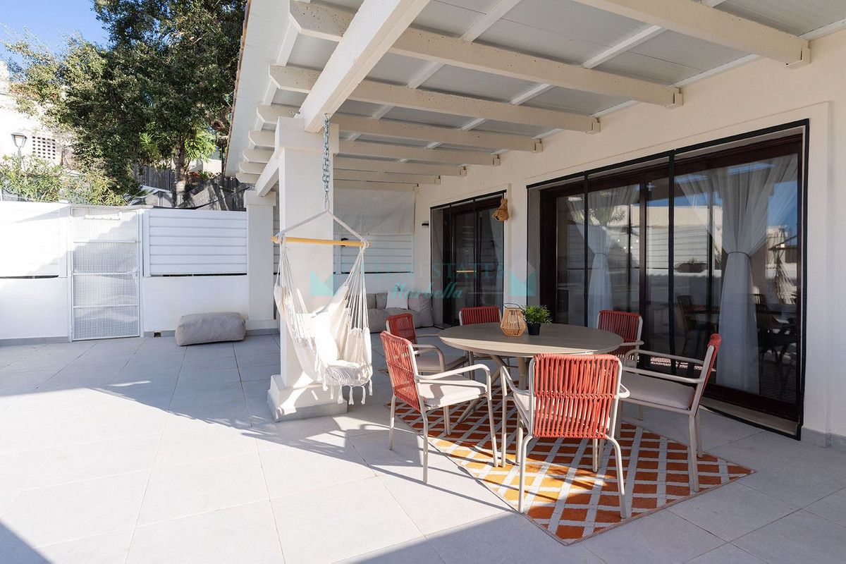 Town House for sale in La Mairena, Marbella East