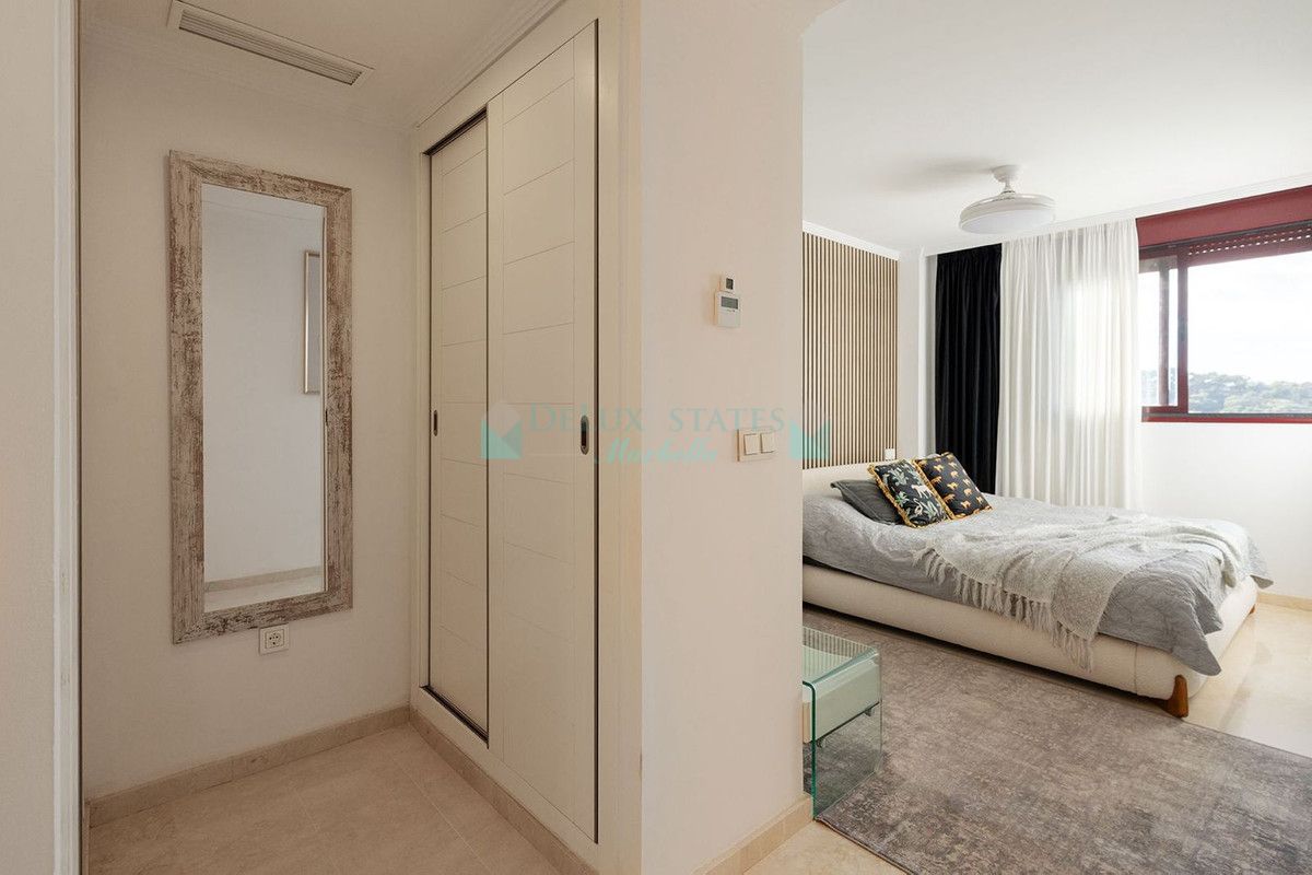 Town House for sale in La Mairena, Marbella East