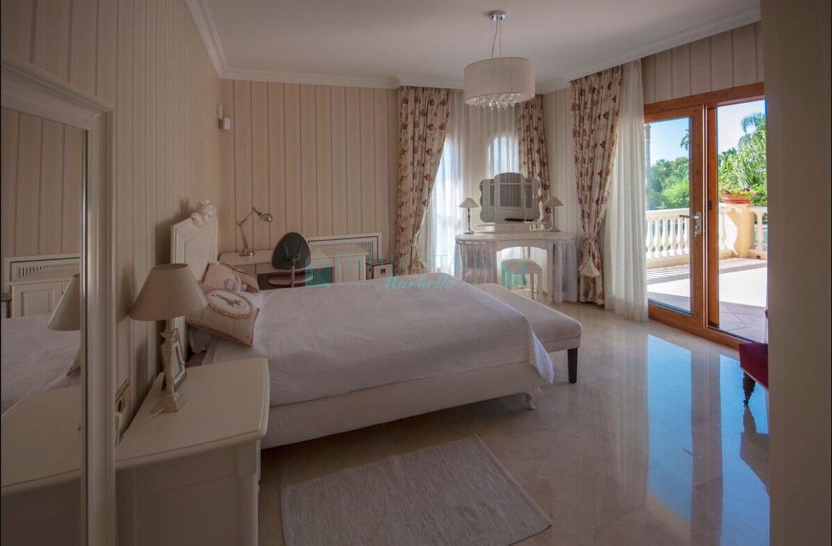 Villa for sale in Sierra Blanca, Marbella Golden Mile
