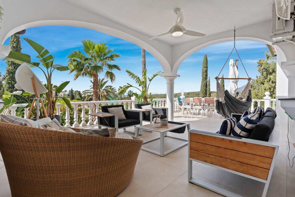 Villa for rent in El Paraiso, Estepona