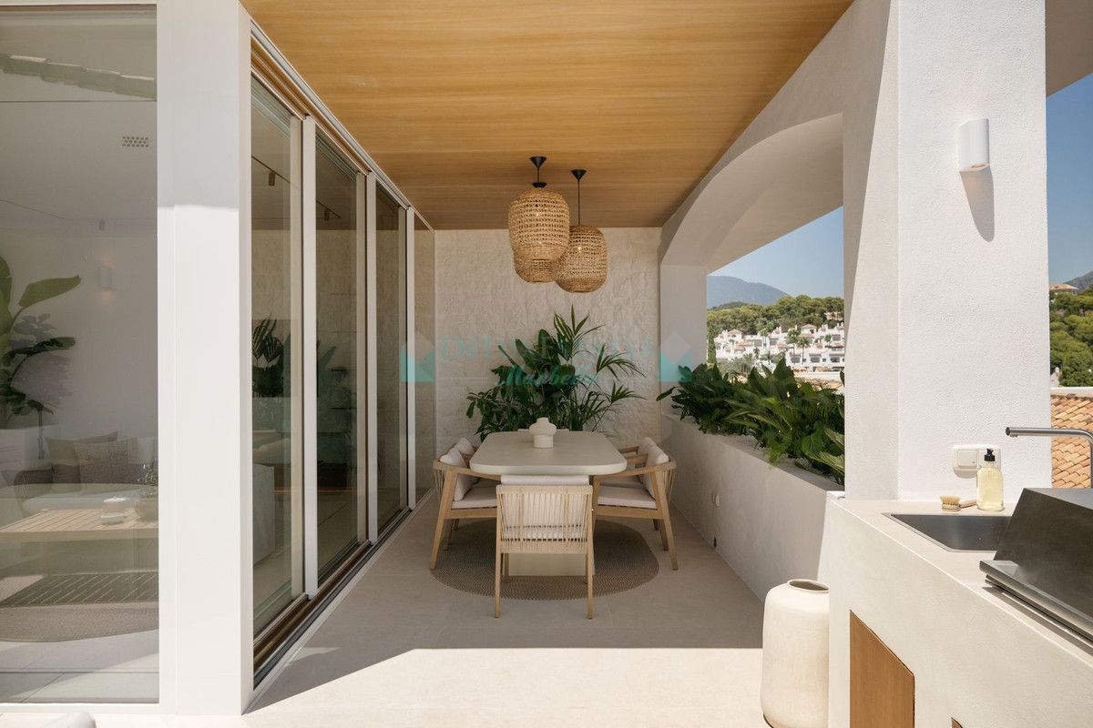 Town House for sale in Nueva Andalucia