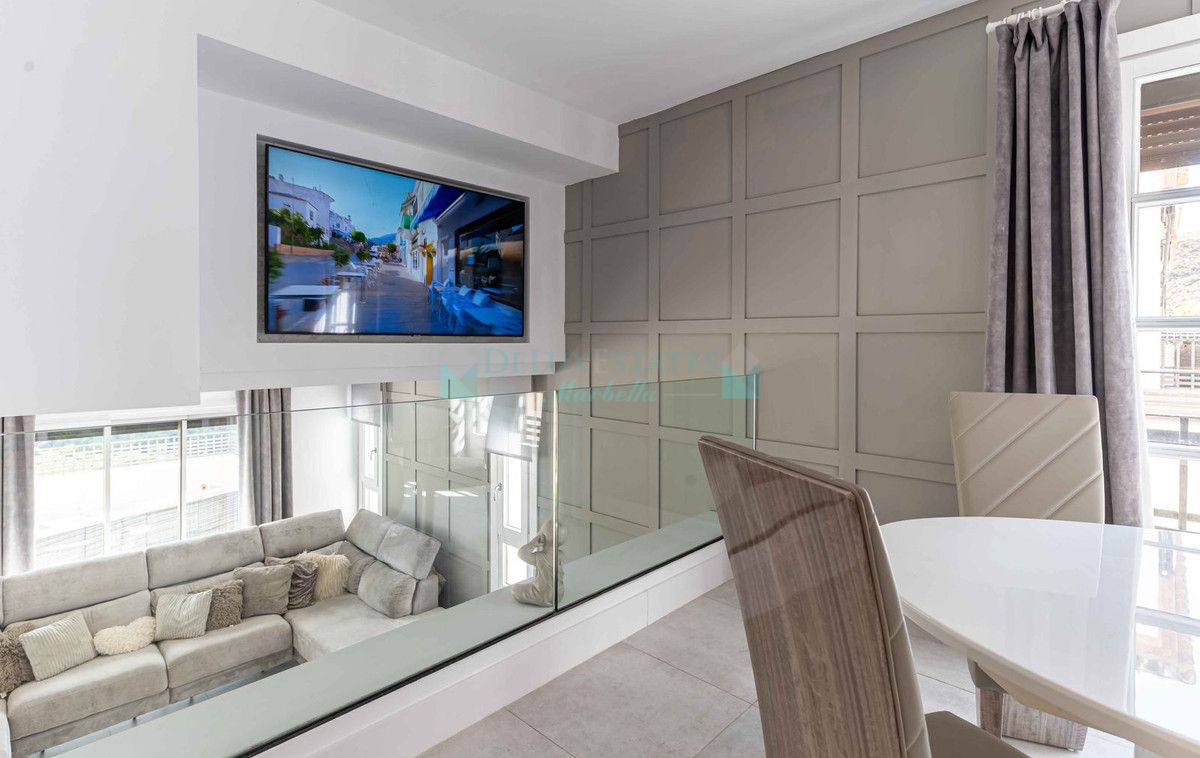 Town House for sale in Benahavis