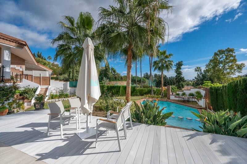 Villa en alquiler en El Paraiso, Estepona
