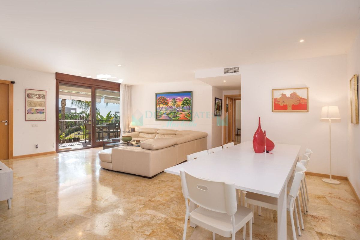 Ground Floor Apartment for sale in Los Altos de los Monteros, Marbella East