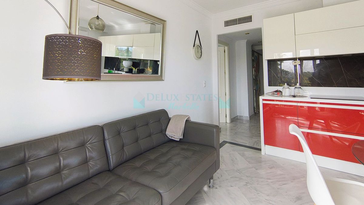 Apartment for sale in Nueva Andalucia