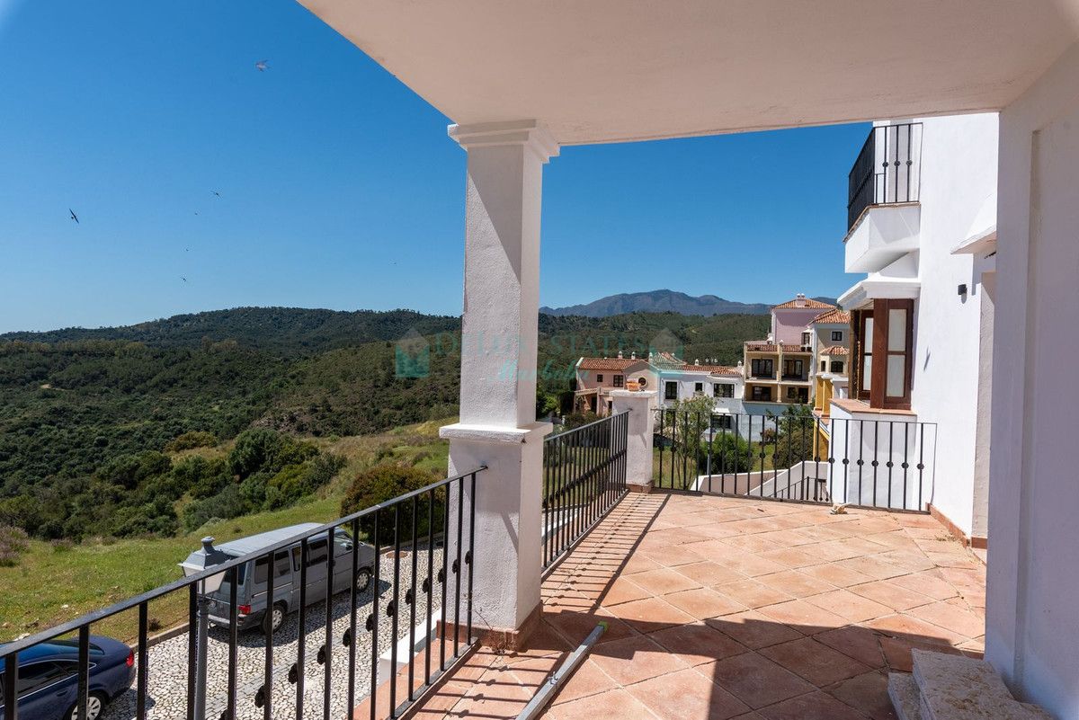 Town House for sale in Benahavis