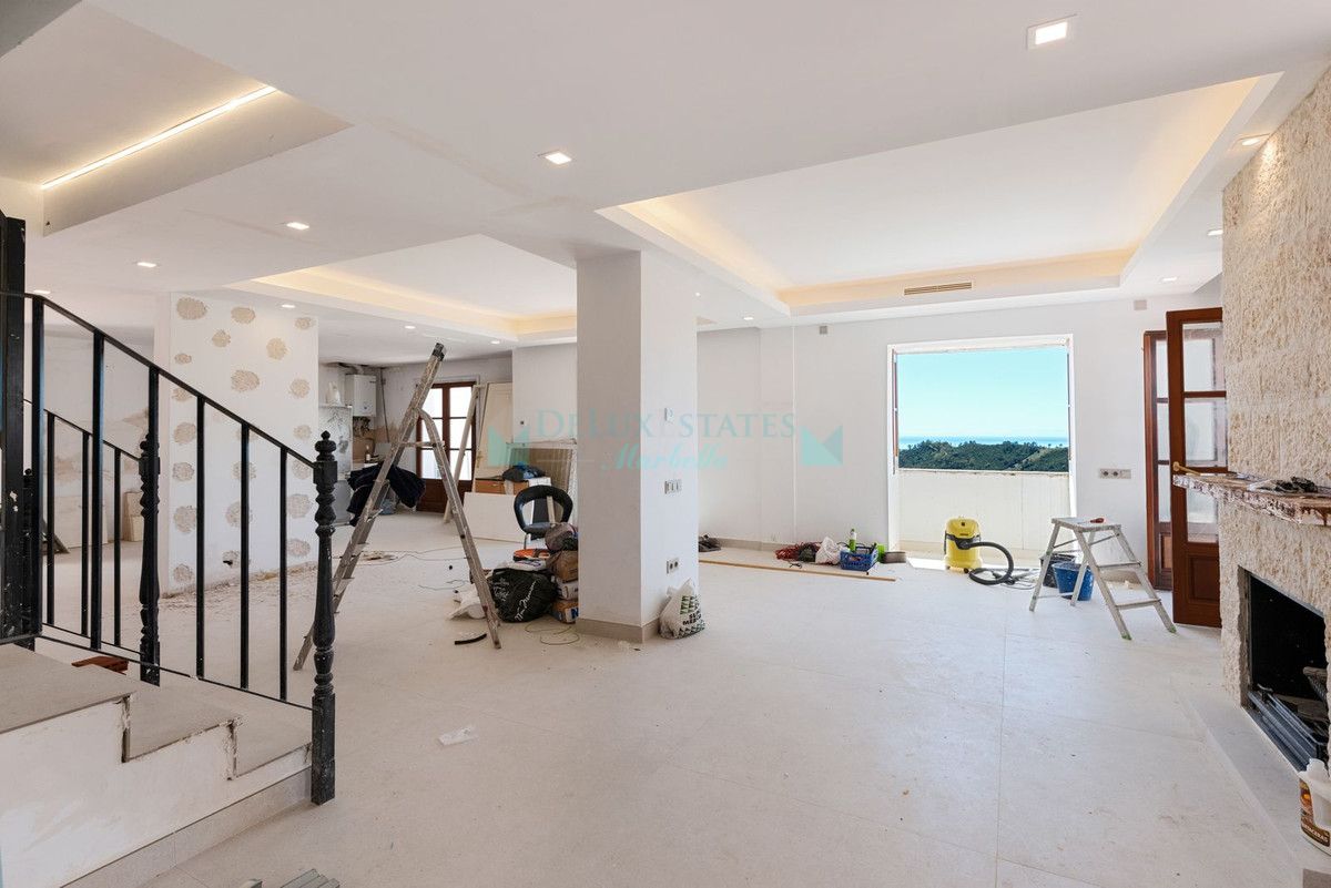 Town House for sale in Benahavis