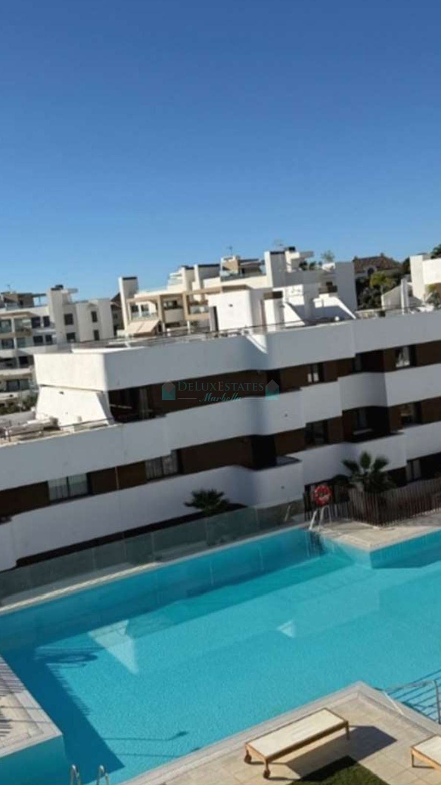 Apartment for sale in Estepona