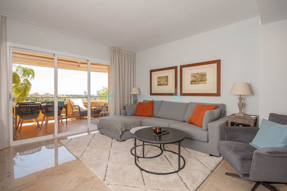 Apartamento en venta en Elviria, Marbella Este