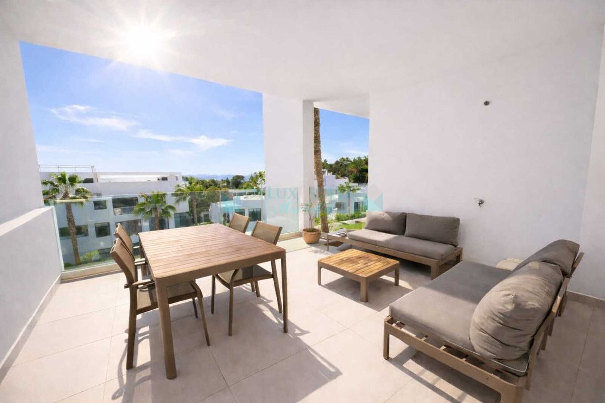 Apartamento en alquiler en Atalaya, Estepona