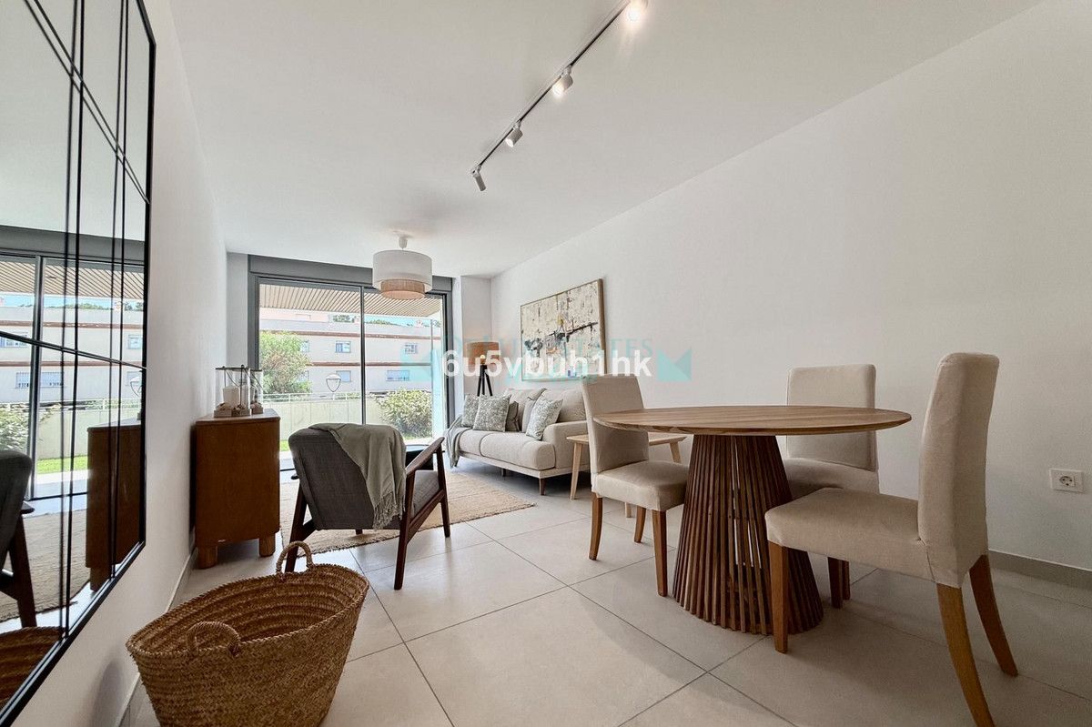 Ground Floor Apartment for sale in Elviria, Marbella East