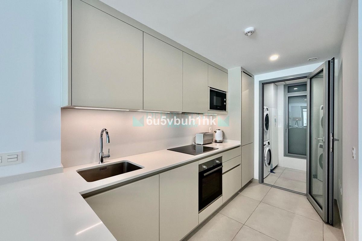 Ground Floor Apartment for sale in Elviria, Marbella East