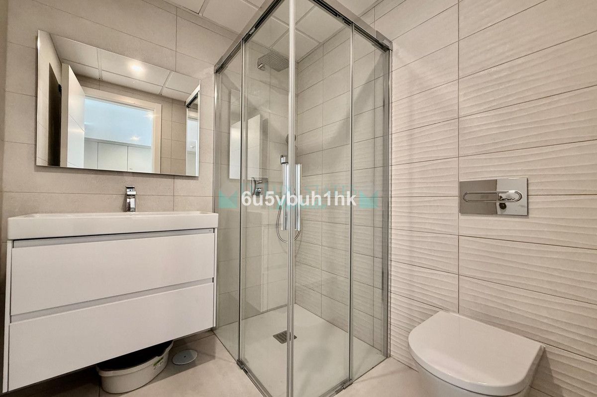 Ground Floor Apartment for sale in Elviria, Marbella East