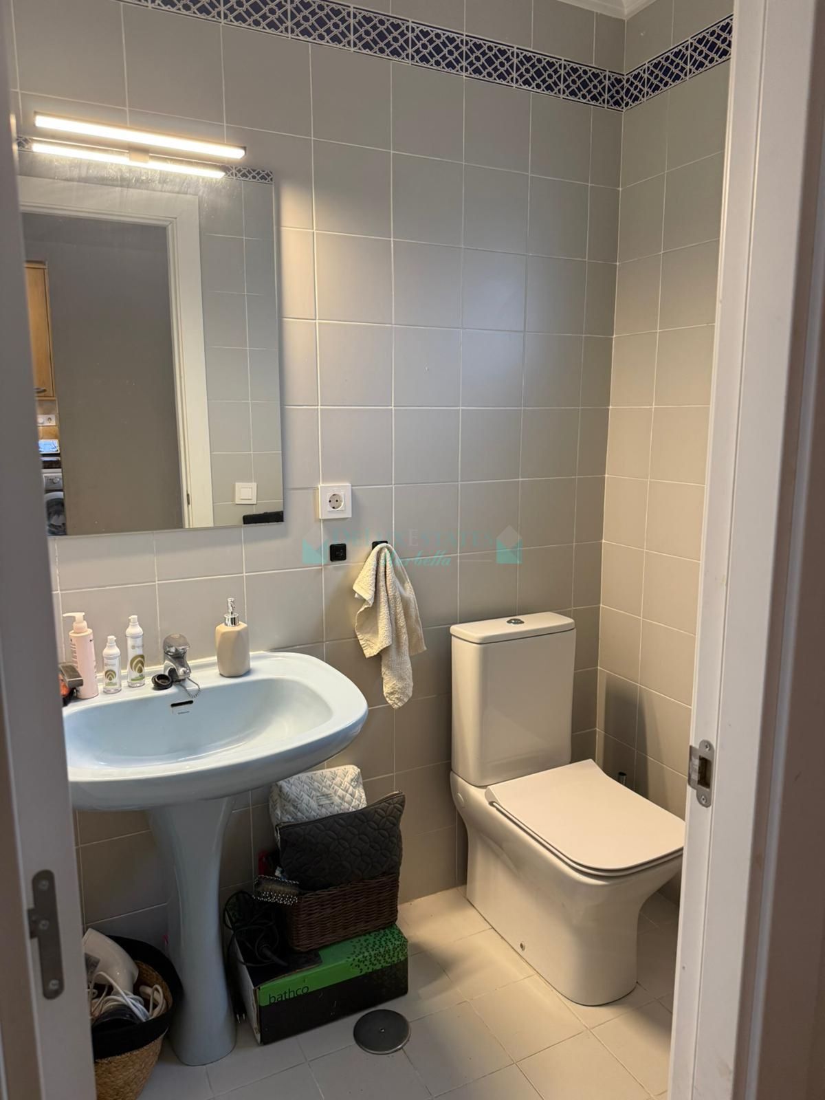 Town House for sale in Estepona