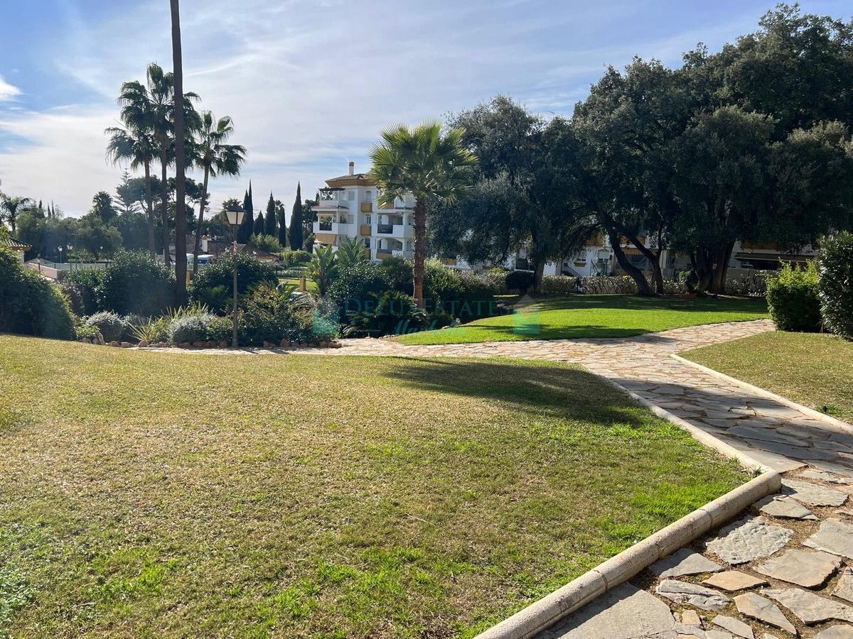 Ground Floor Apartment for sale in Marbella Golden Mile