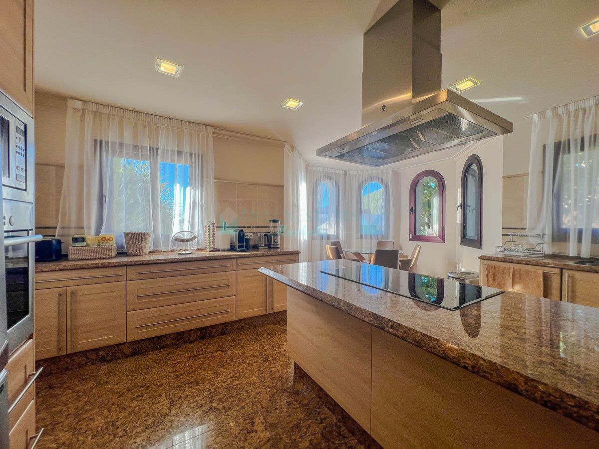 Villa for rent in Los Flamingos, Benahavis