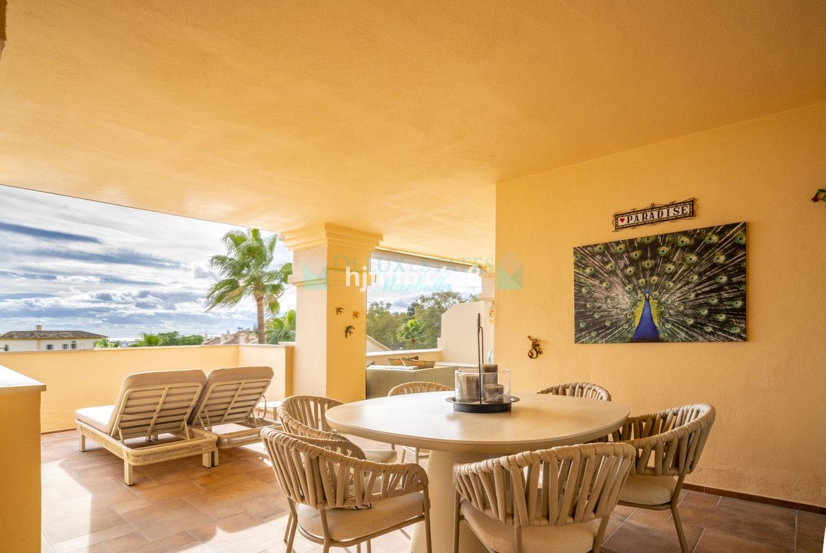 Apartment for sale in Nueva Andalucia