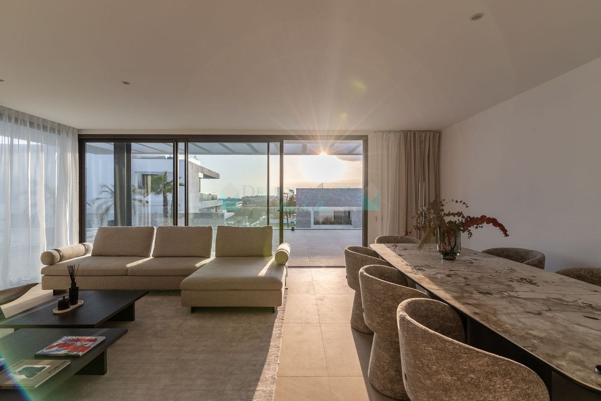 Ground Floor Apartment for sale in Santa Clara, Marbella East