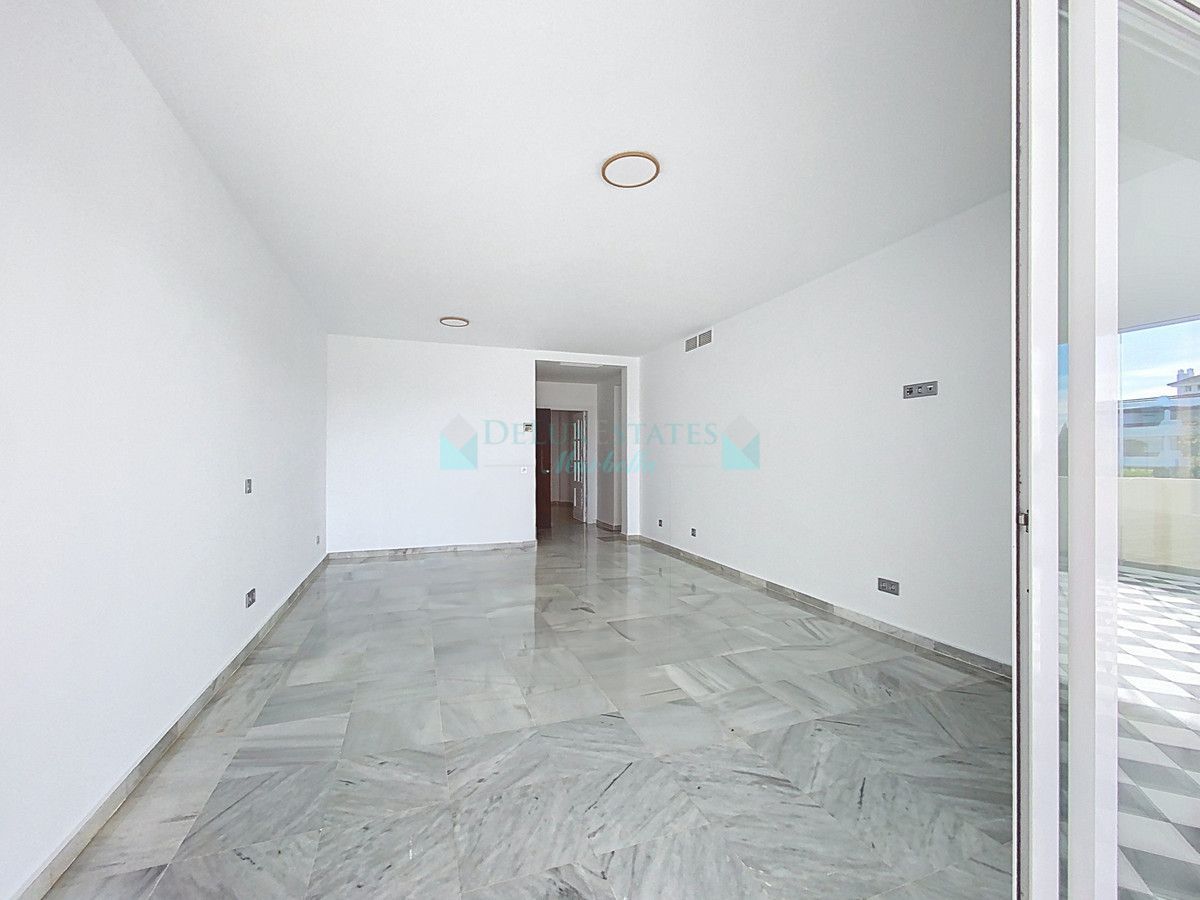 Apartamento en venta en Selwo, Estepona