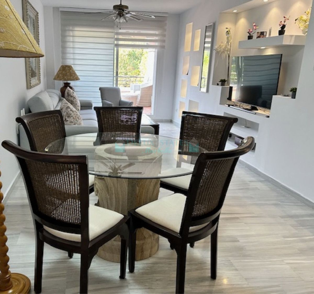 Penthouse for sale in Benahavis