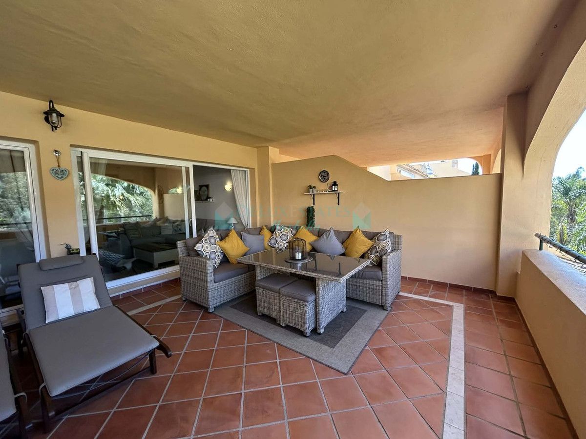 Apartamento en venta en Elviria, Marbella Este