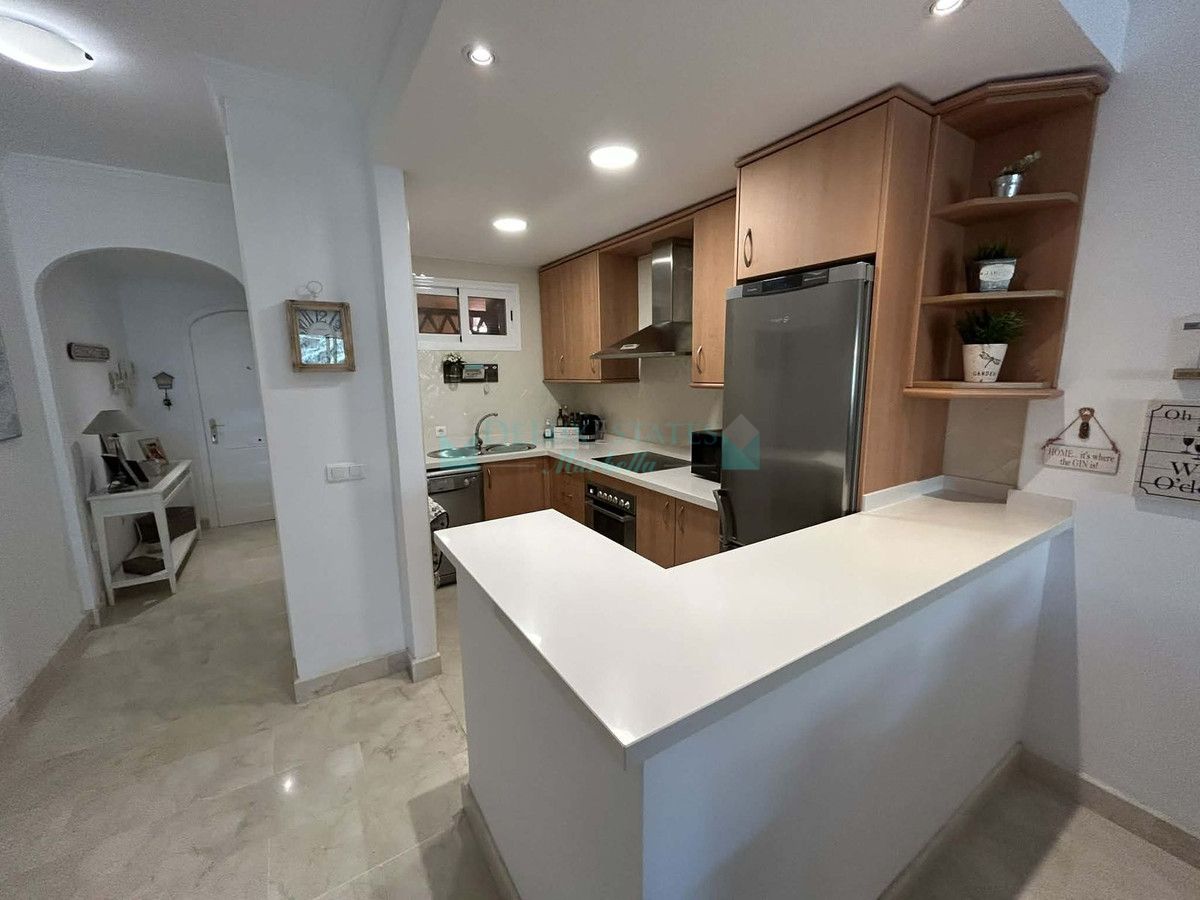 Apartamento en venta en Elviria, Marbella Este