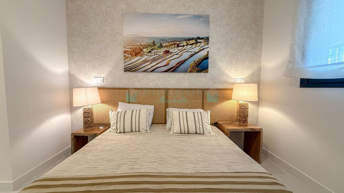 Apartamento en venta en Selwo, Estepona