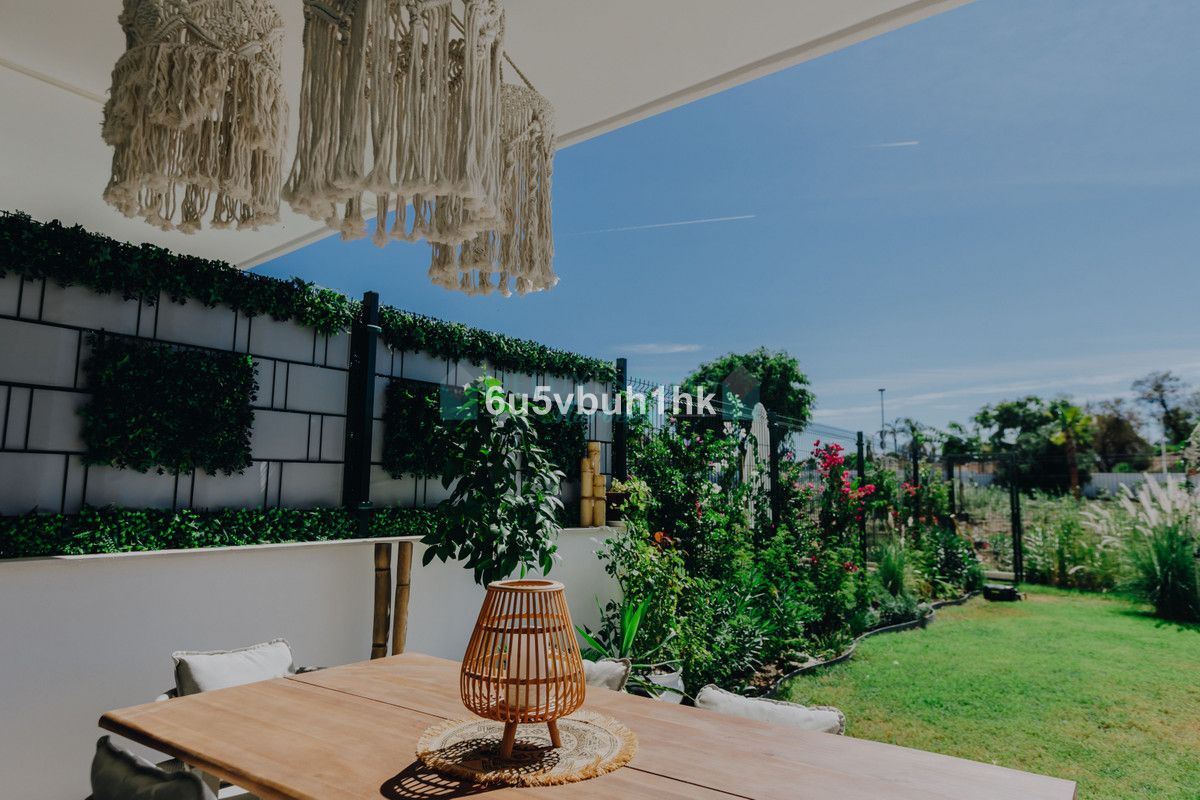 Ground Floor Apartment for sale in Estepona