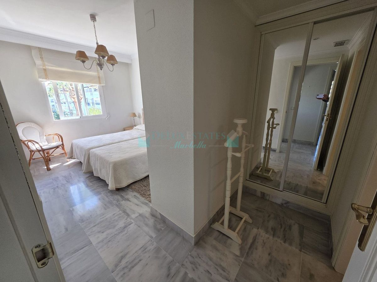 Apartamento en venta en Nueva Andalucia