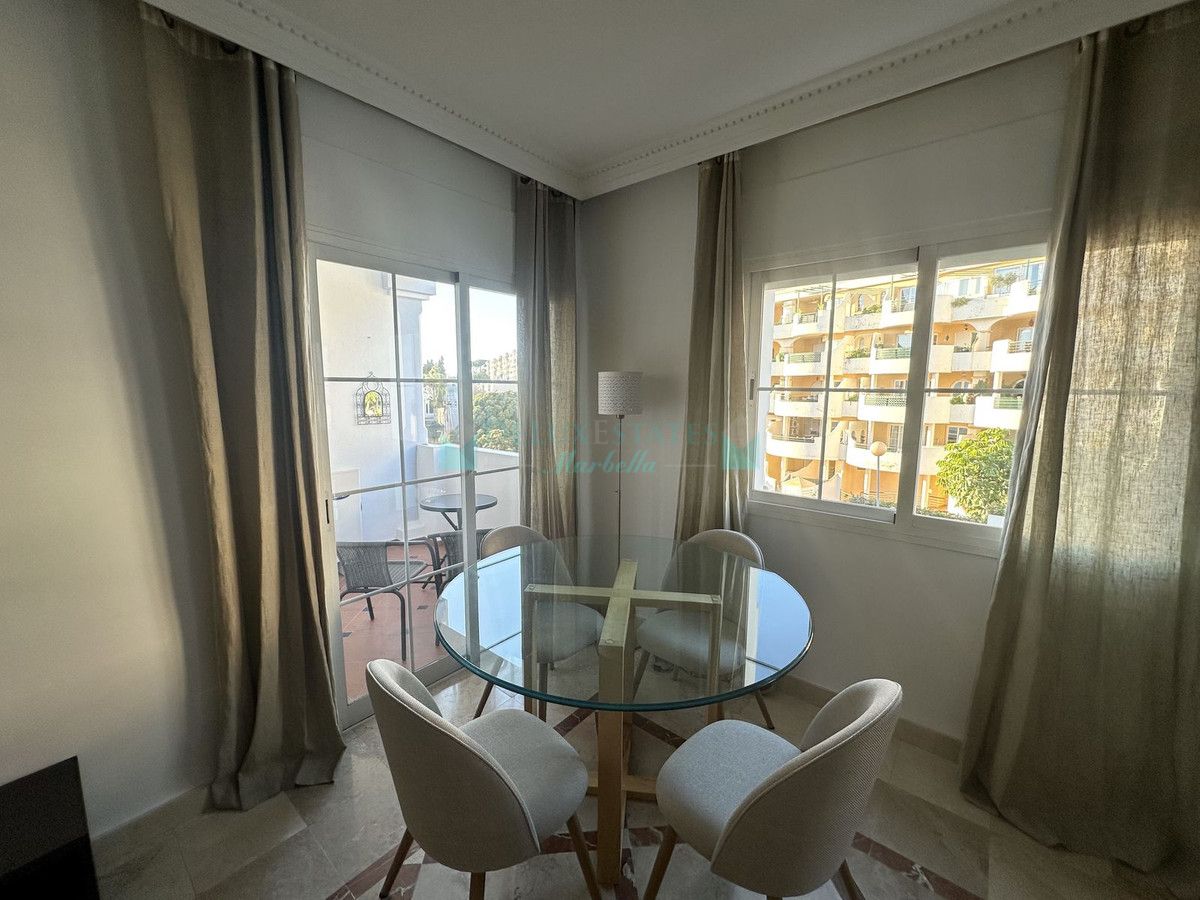Apartment for rent in Nueva Andalucia