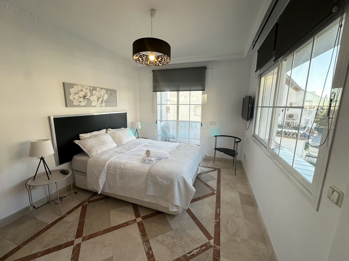 Apartment for rent in Nueva Andalucia