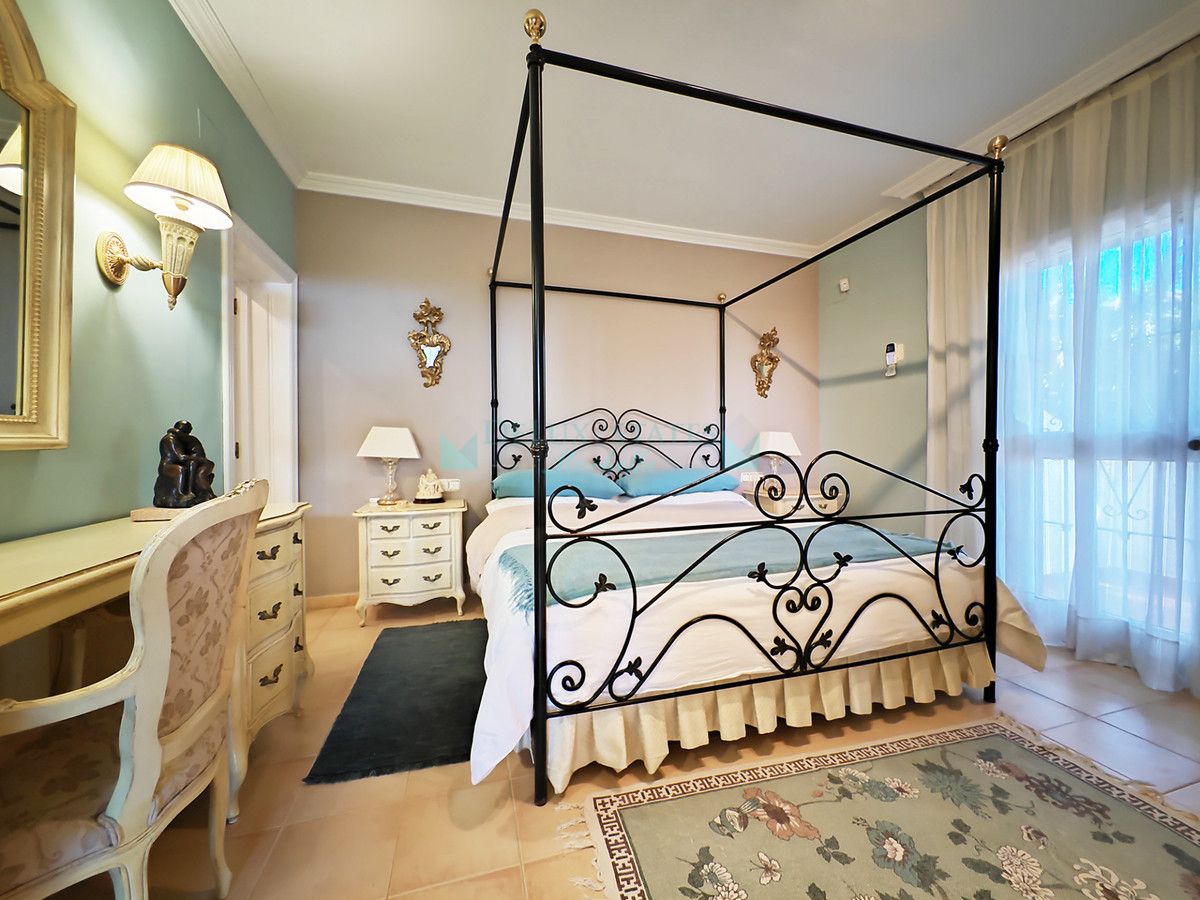 Villa for sale in Marbesa, Marbella East