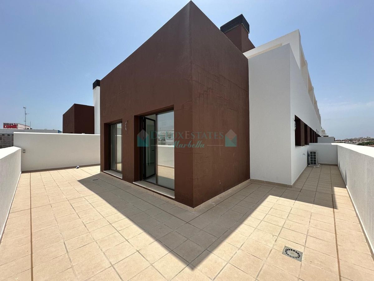 Penthouse for sale in Estepona