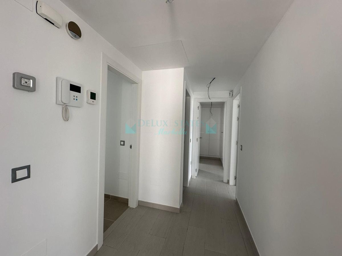 Penthouse for sale in Estepona